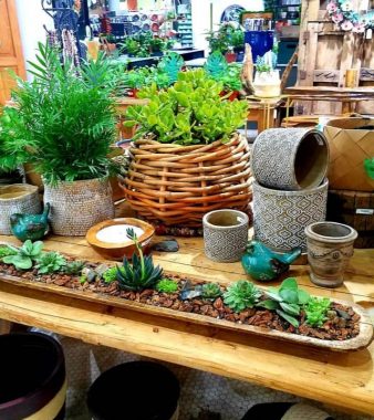 Garden décor and gifts